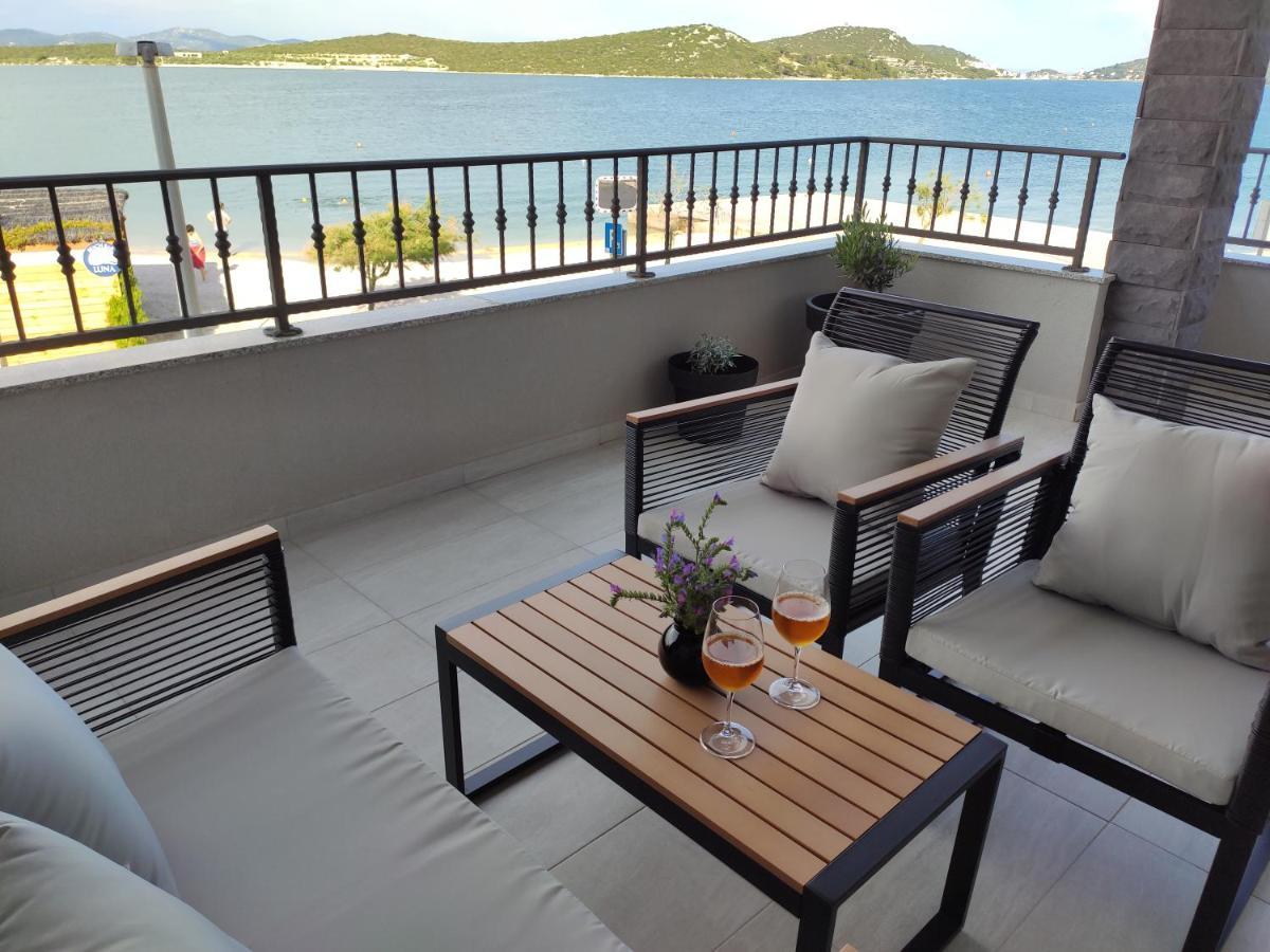 Apartmani Sara 2 Betina  Exterior photo
